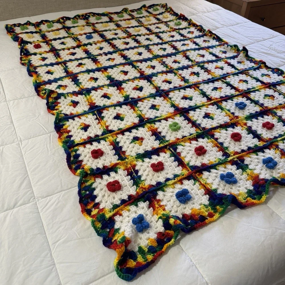 Hand Crocheted Granny Square Afghan Throw Blanket Daisy Floral 42